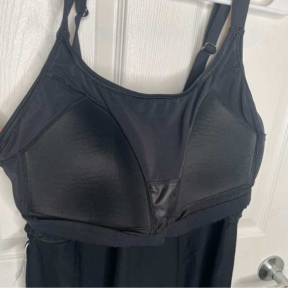 Lands' End Plus Size Adjustable Scoop Neck Flutter Tankini Top Black 2X 20W/22W - Picture 4 of 8